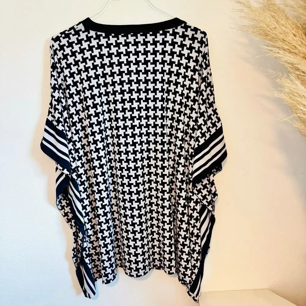 MICHAEL KORS Black White Lace Poncho Short Sleeve Tunic $145 Blouse Top Shirt 3X